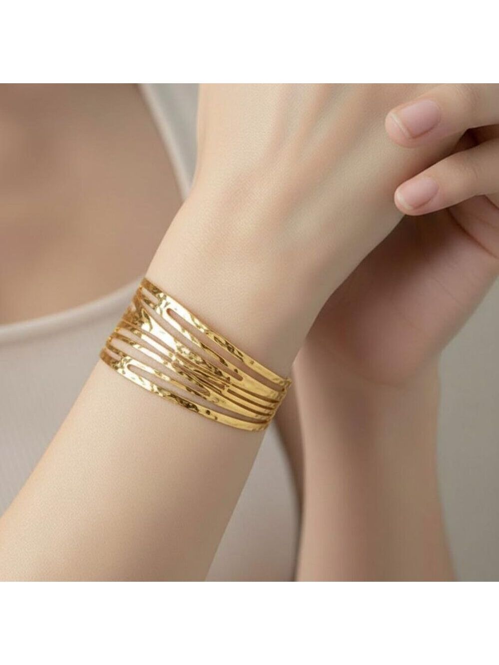 Geometric line & Golden-tone Adjustable size 304 Stainless Steel Bracelet Bangle